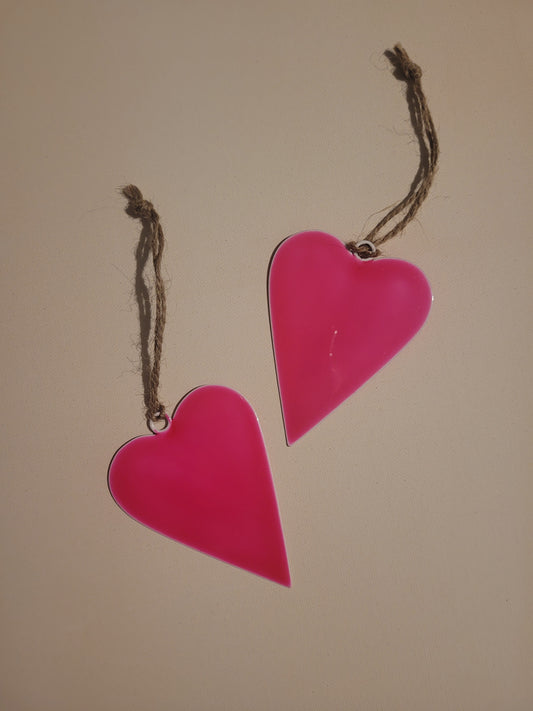 Knalliger Herzchen Deko-Anhänger 2er Set